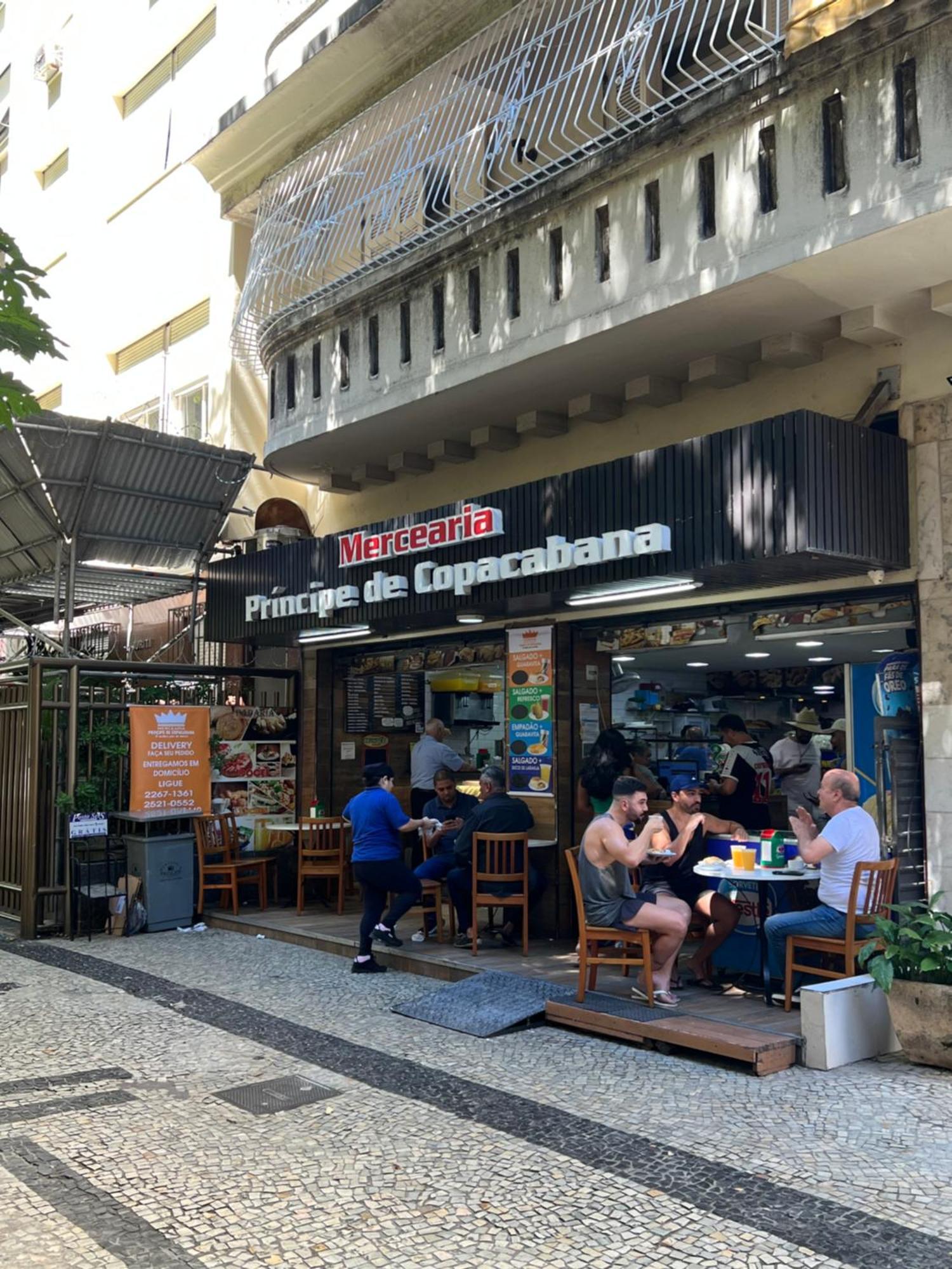 Em Copacabana Copanema Rio de Janeiro